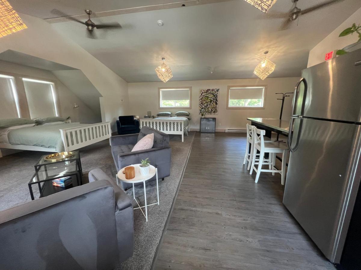 Fieldstone Guesthouse كليرووتر المظهر الخارجي الصورة